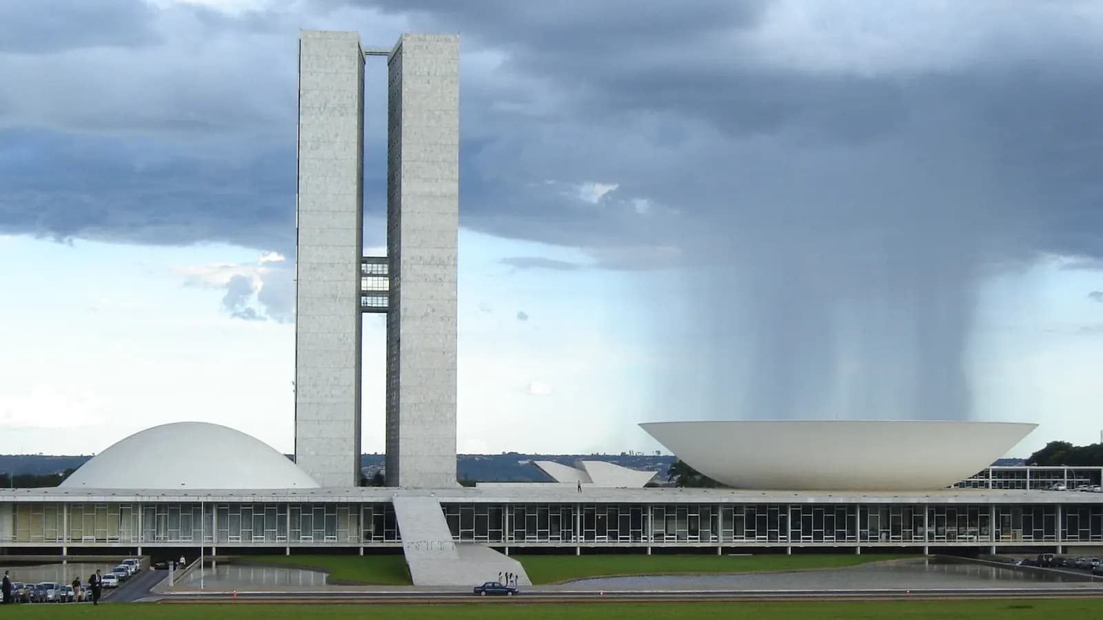 Assembleia debate projeto de incentivo à economia criativa em sessão fictícia
