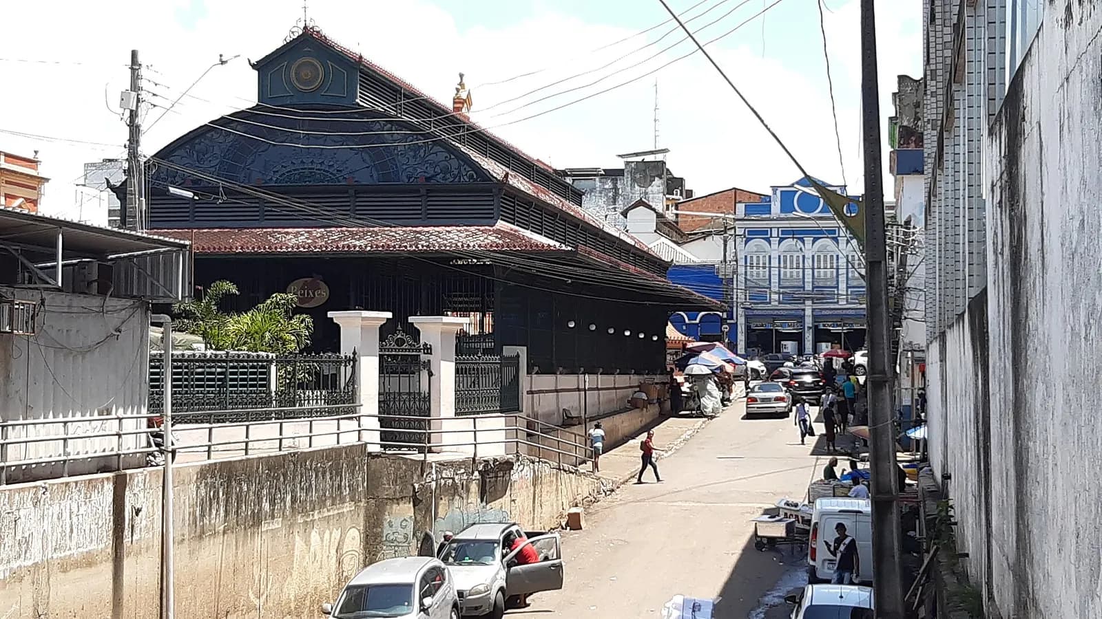 Mercado municipal amplia horário de funcionamento durante as festas