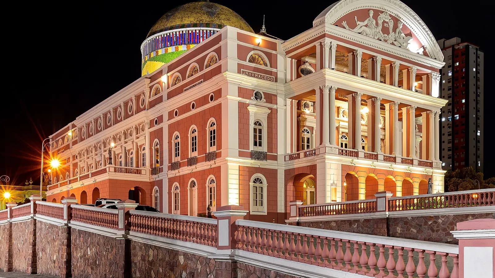 Teatro Amazonas recebe temporada gratuita de concertos aos domingos